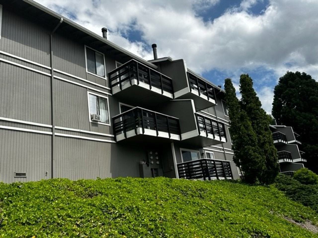 Valley View Apartments - Photo 4 of 42