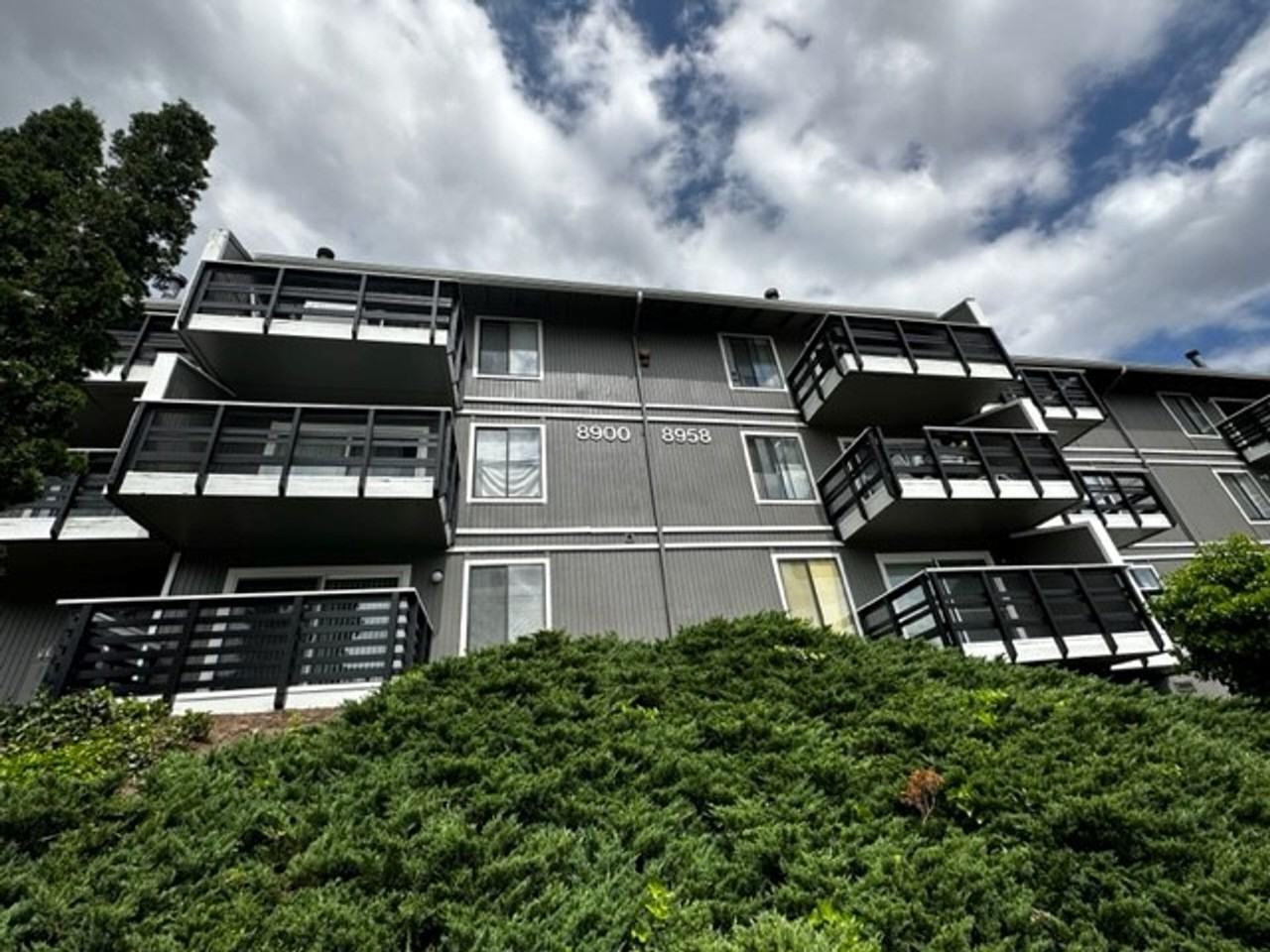 Valley View Apartments - Photo 6 of 42