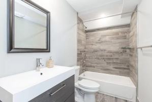 featured image of 3402 W Commissioner St