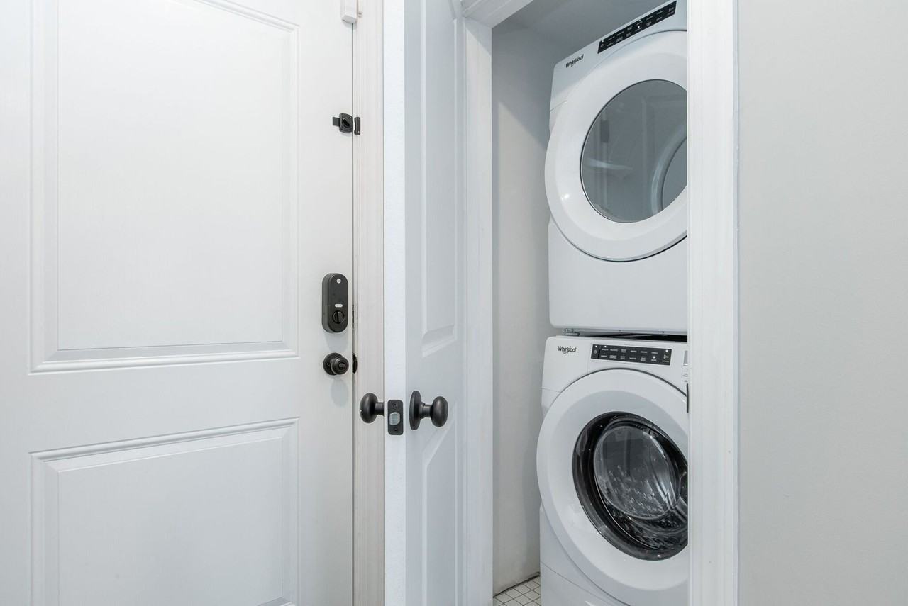 3402 W Commissioner Street - Photo 7 of 21