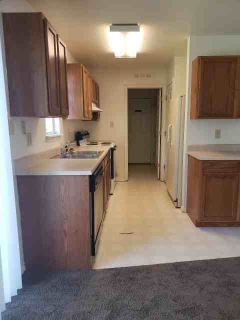 1302 N Kinser Pike - Photo 4 of 10