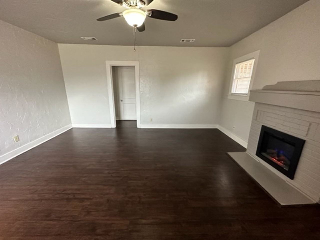 2425 S 5th St - Photo 2 of 18