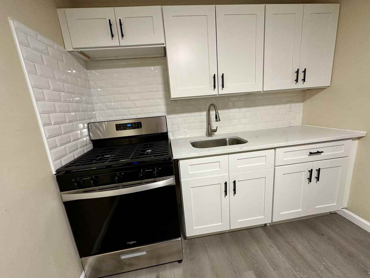 1920 Brunner St - Photo 2 of 13