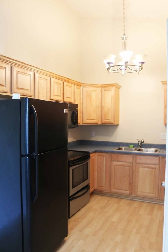 1574 Westbury Way #I - Photo 2 of 10
