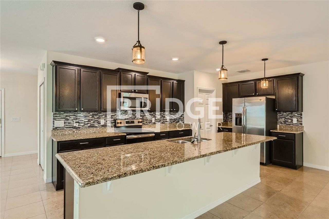 185 Hamlet Loop - Photo 4 of 20