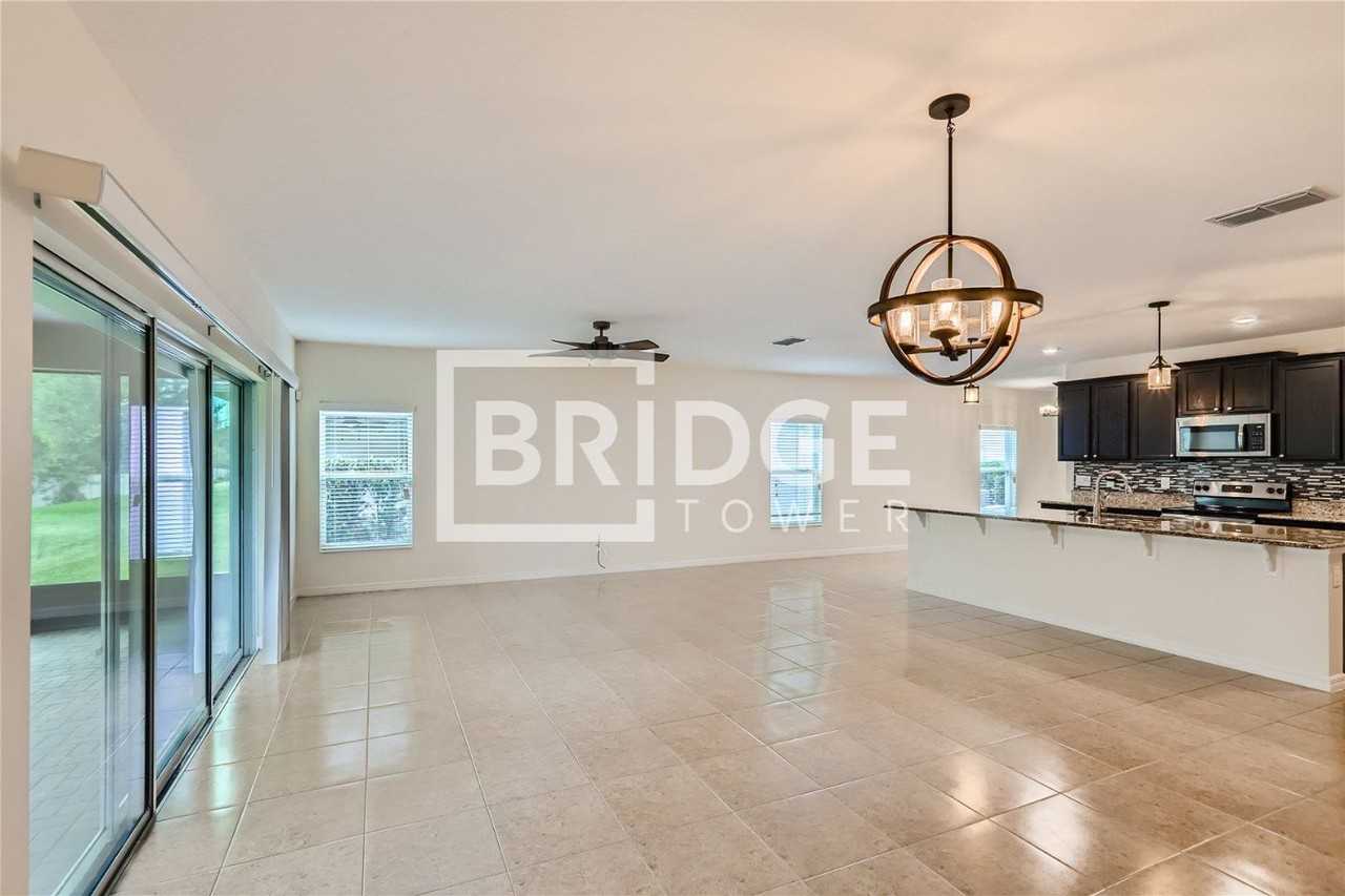 185 Hamlet Loop - Photo 5 of 20