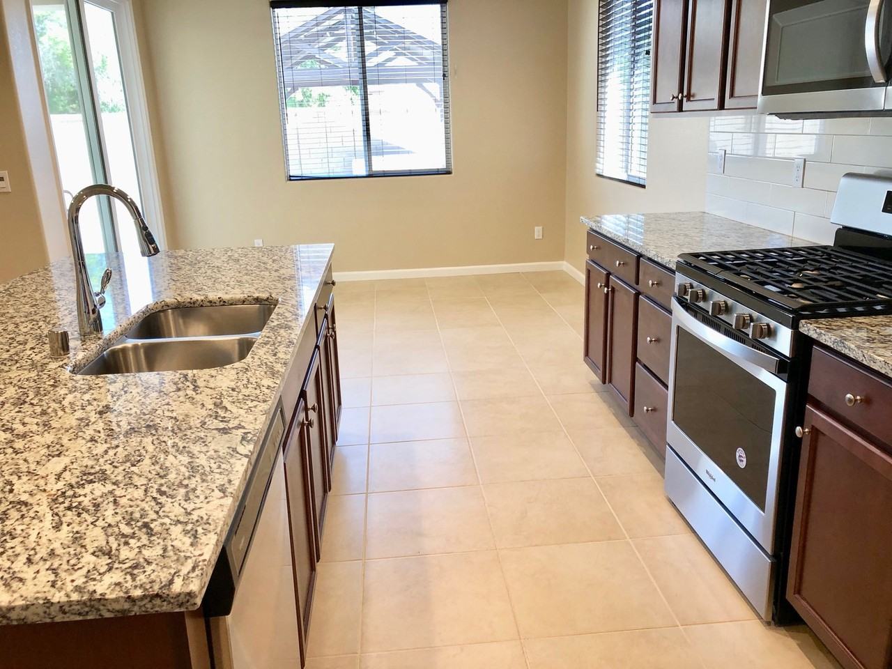 7430 E Adena Ave - Photo 3 of 22
