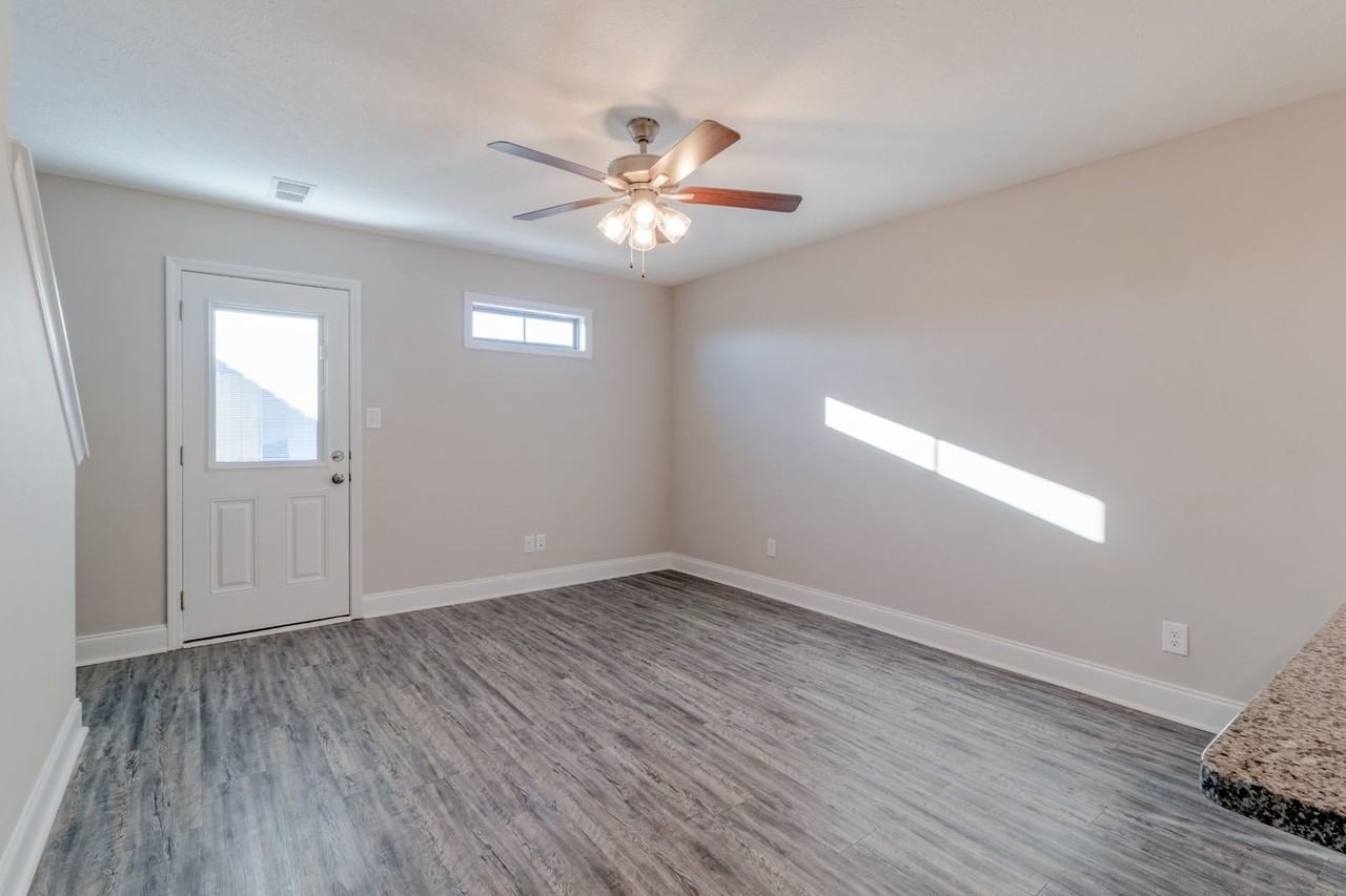 1000 Henry Place Blvd - Photo 4 of 24
