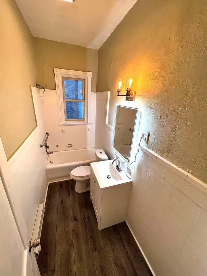 494 W State st - Photo 2 of 16