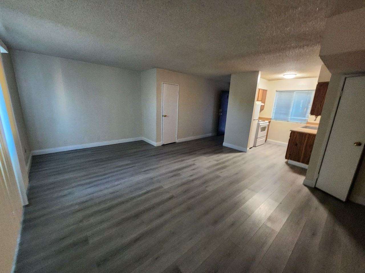 225 E Foster Ave #2 - Photo 6 of 18