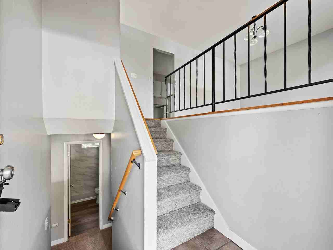 417 N Roosevelt Ave - Photo 2 of 20