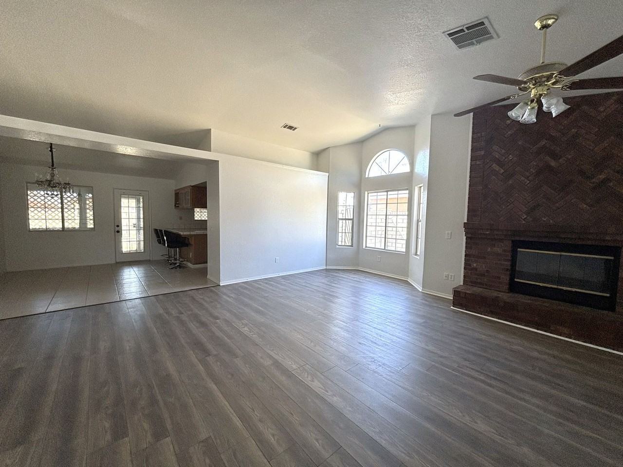 10150 Rea Ave - Photo 2 of 20