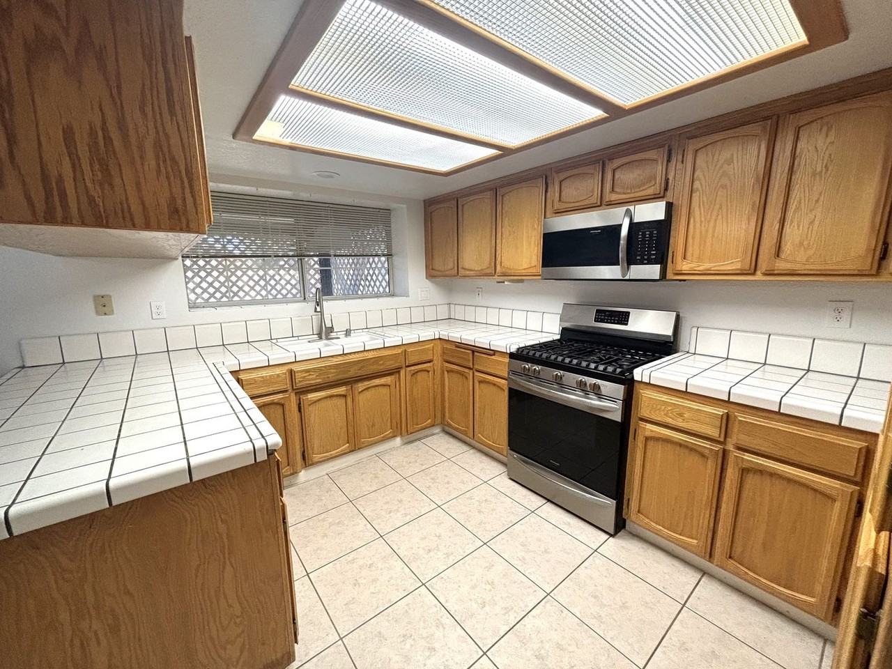 10150 Rea Ave - Photo 5 of 20