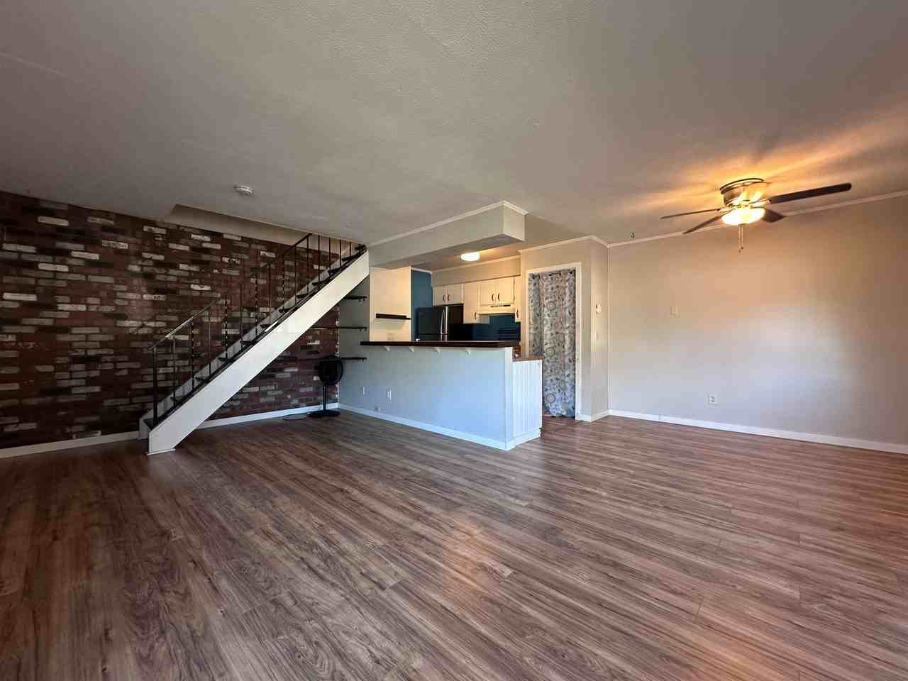 1589 Ne Kane Dr - Photo 4 of 17