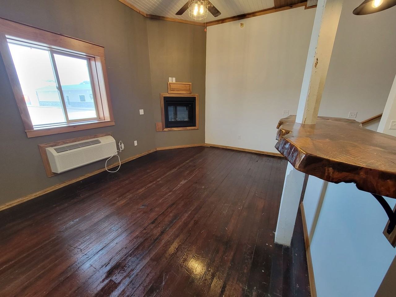 Pigeon Falls Lofts - Photo 3 of 16