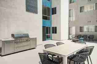 11850 Riverside Dr - Photo 1 of 1