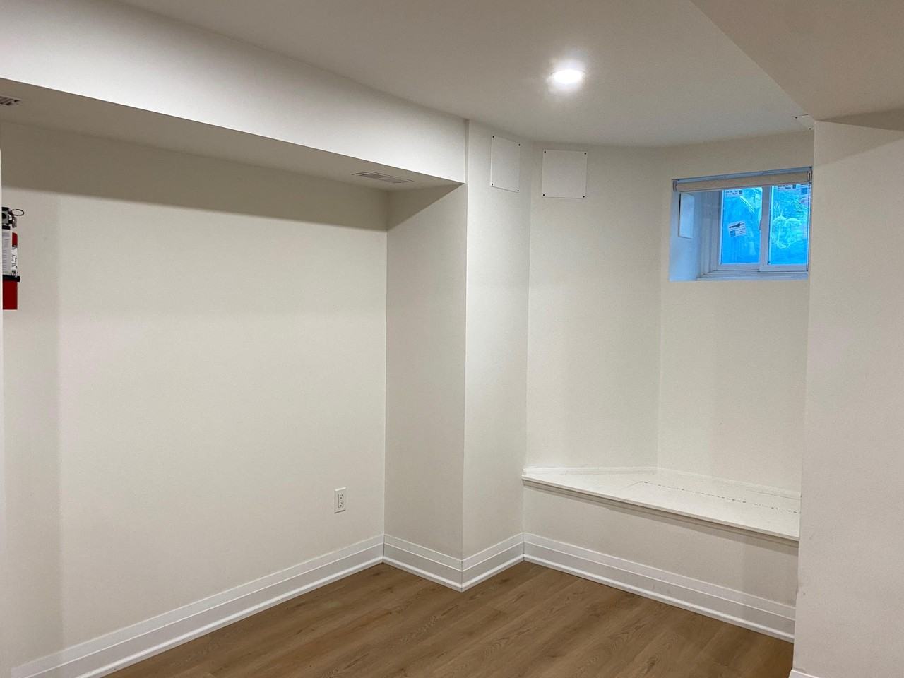 92 Seaton Street #B - Photo 4 of 11