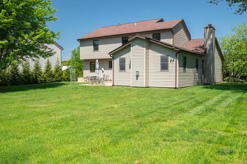 49 Concord Ct - Photo 3 of 13