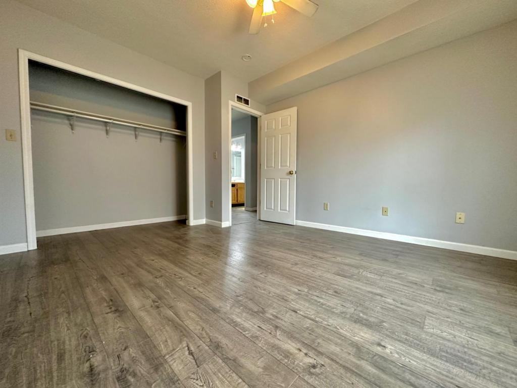 561 Sherman St - Photo 3 of 19