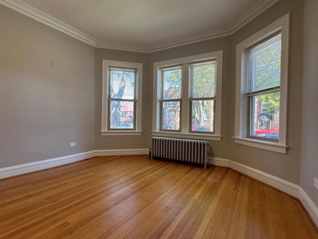 6556 S Fairfield Ave Apt 1 - Photo 2 of 7