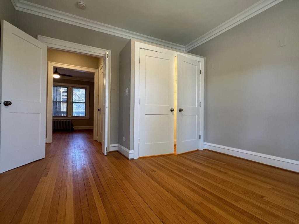 6556 S Fairfield Ave Apt 1 - Photo 3 of 7