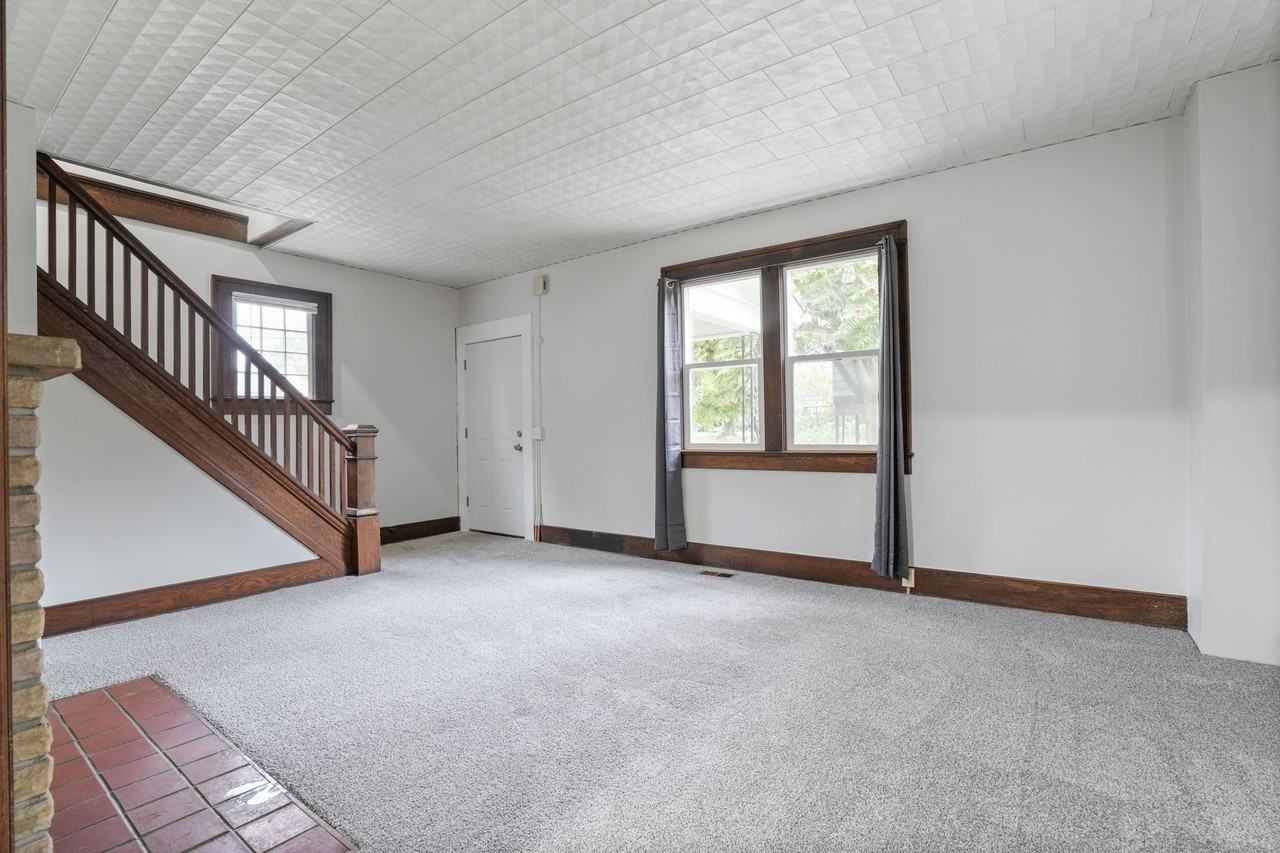 227 Mound St - Photo 3 of 24