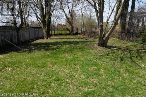 262 MacDonnell Street - Photo 3 of 5