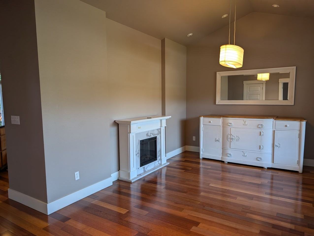 203 Dalan Pl - Photo 2 of 20