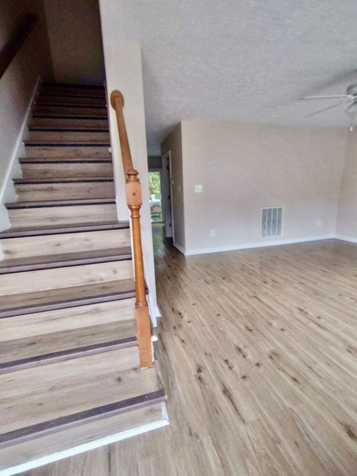 9444 Inaugural Dr - Photo 3 of 12