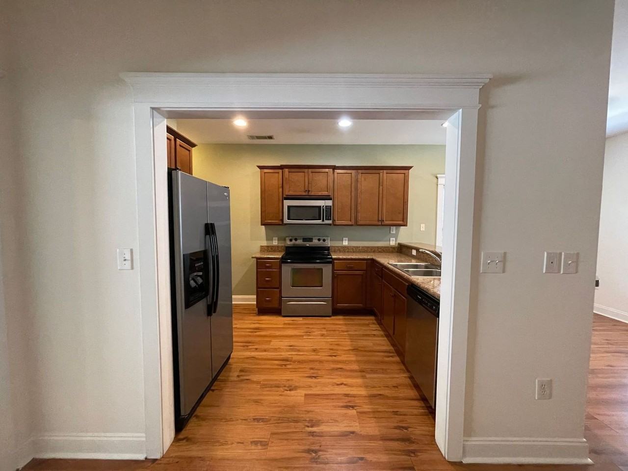 972 Dr Martin Luther King Pkwy - Photo 4 of 14