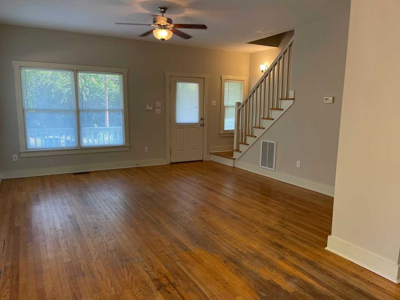 460 Athens Ave - Photo 2 of 9