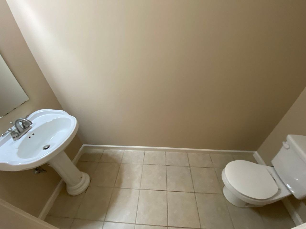 100 Betsy Ln - Photo 6 of 15
