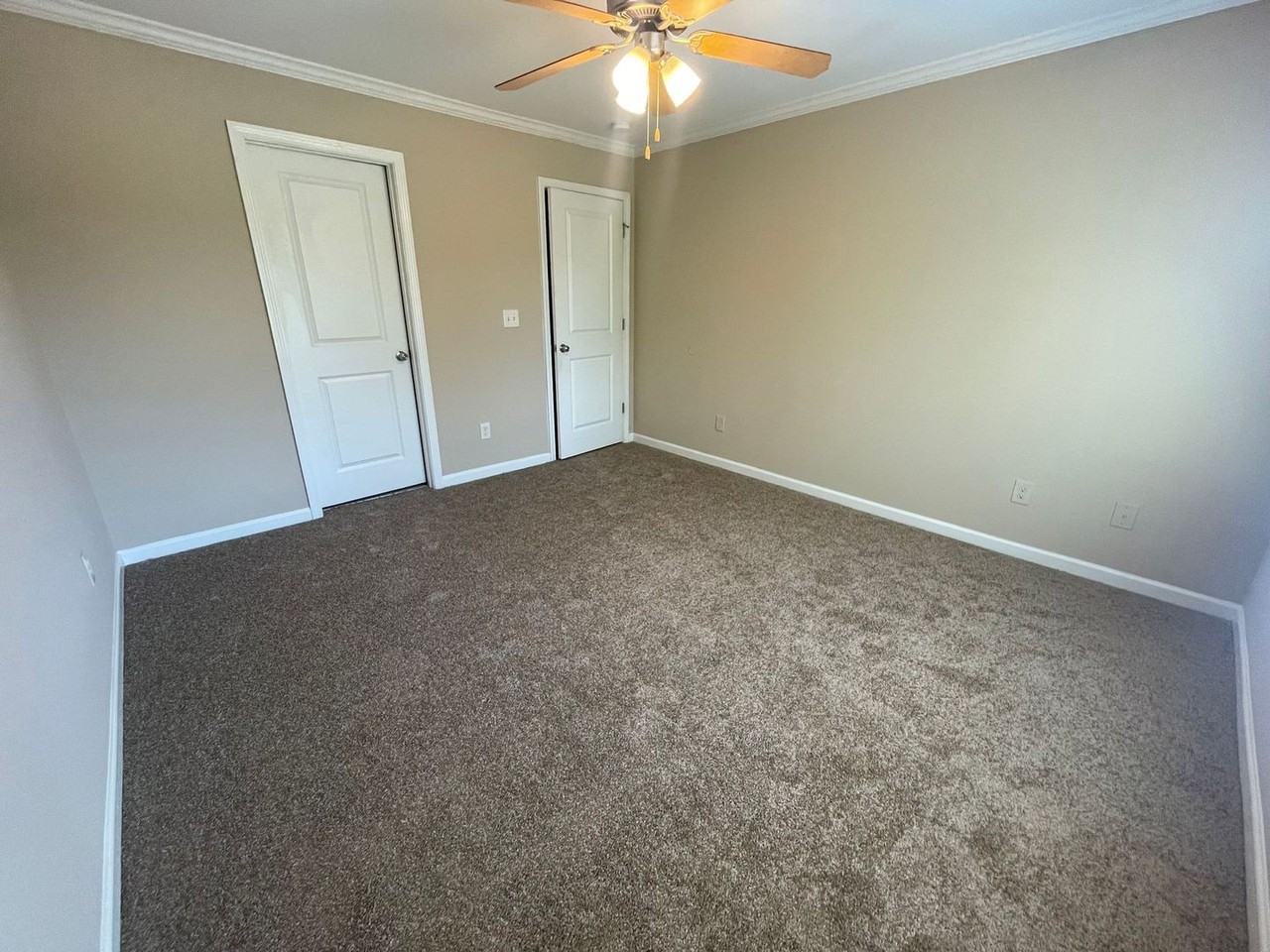 100 Betsy Ln - Photo 7 of 15