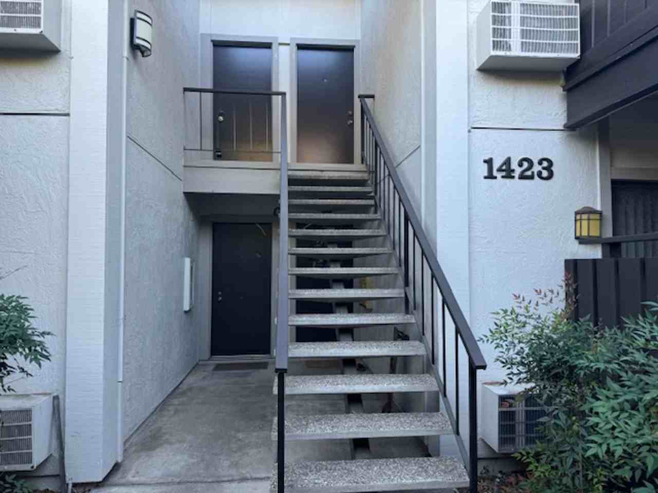 1423 Marchbanks Dr #3 - Photo 2 of 13