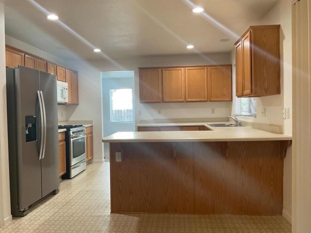 5390 Santa Anita Dr - Photo 5 of 27