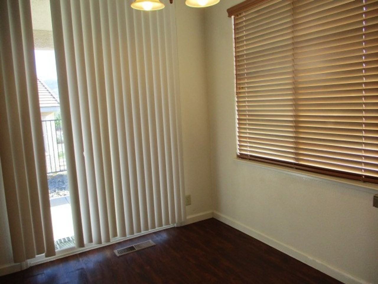 2615 Glen Eagles Dr - Photo 5 of 28