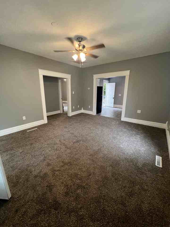 1201 W Walnut St - Photo 5 of 17