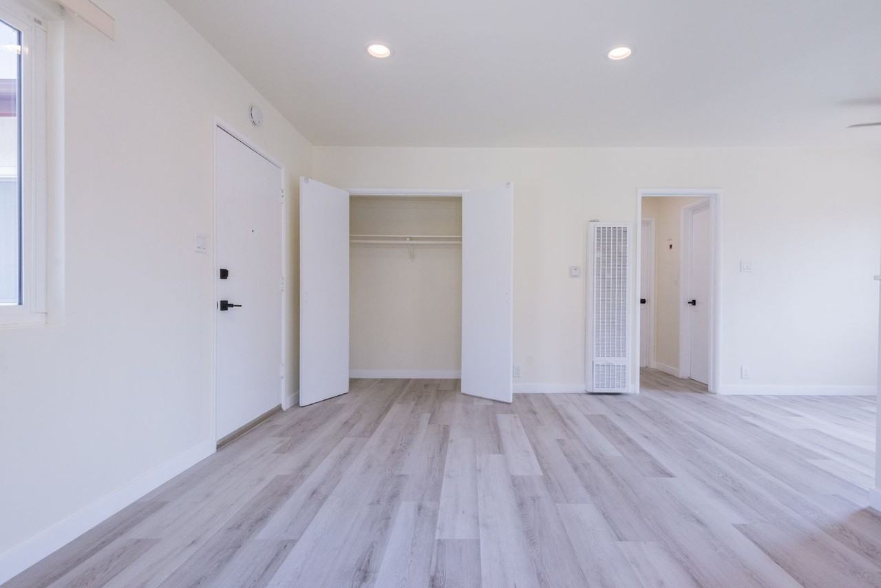 Pullman Lane Residences - Photo 3 of 50