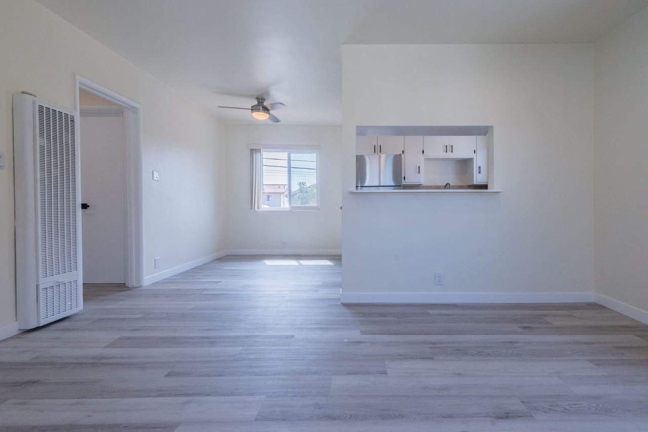 Pullman Lane Residences - Photo 4 of 50