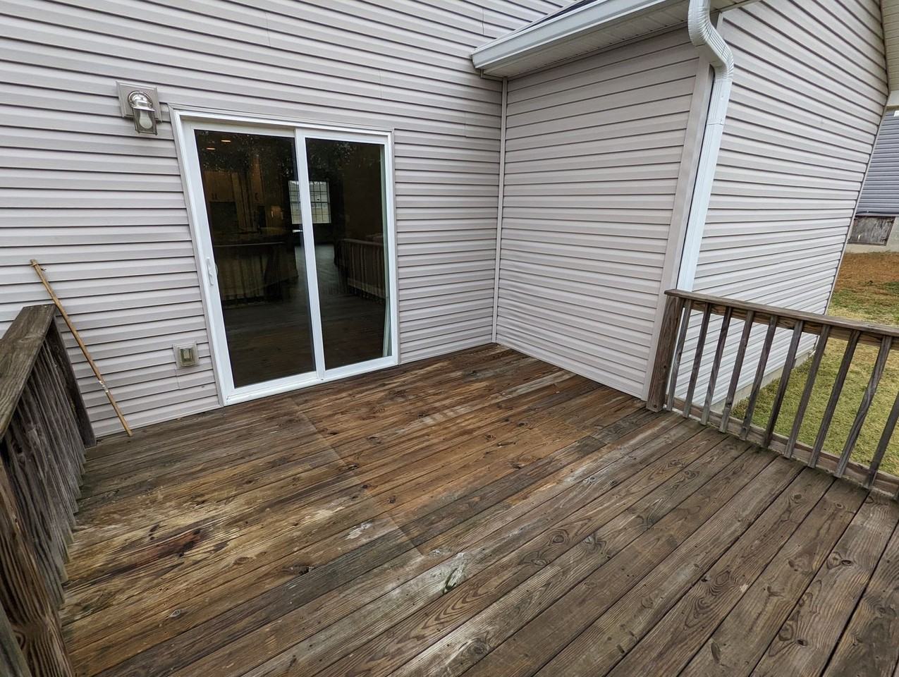 1895 Sheffield Ln - Photo 3 of 15