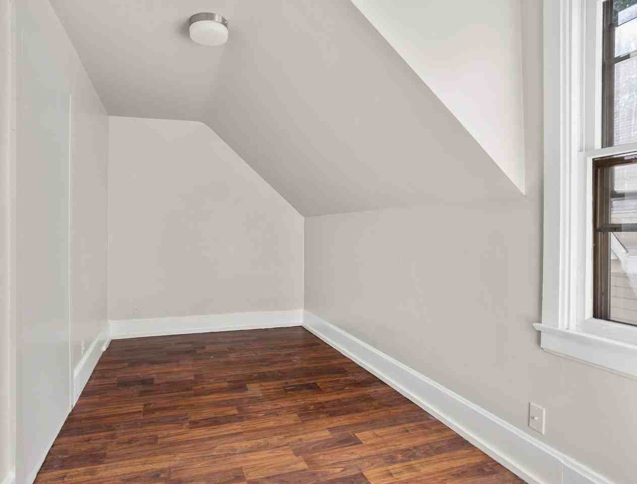 1314 S 12th St - Photo 3 of 20