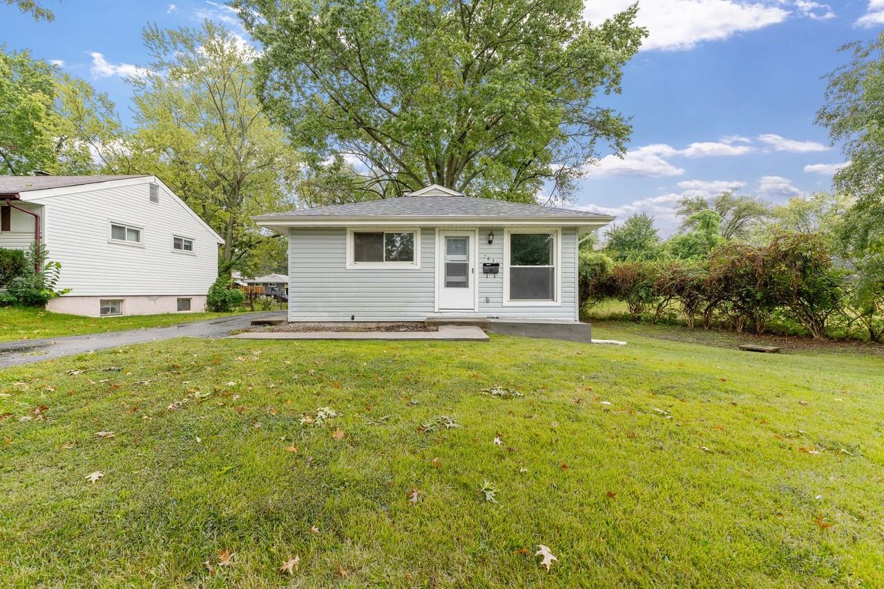 7830 Blandford Dr - Photo 3 of 18