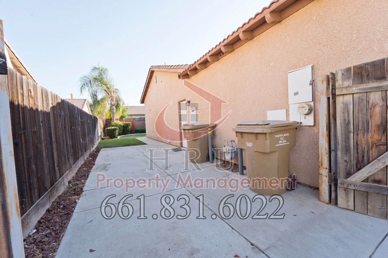 10907 Delicato Ct - Photo 3 of 24