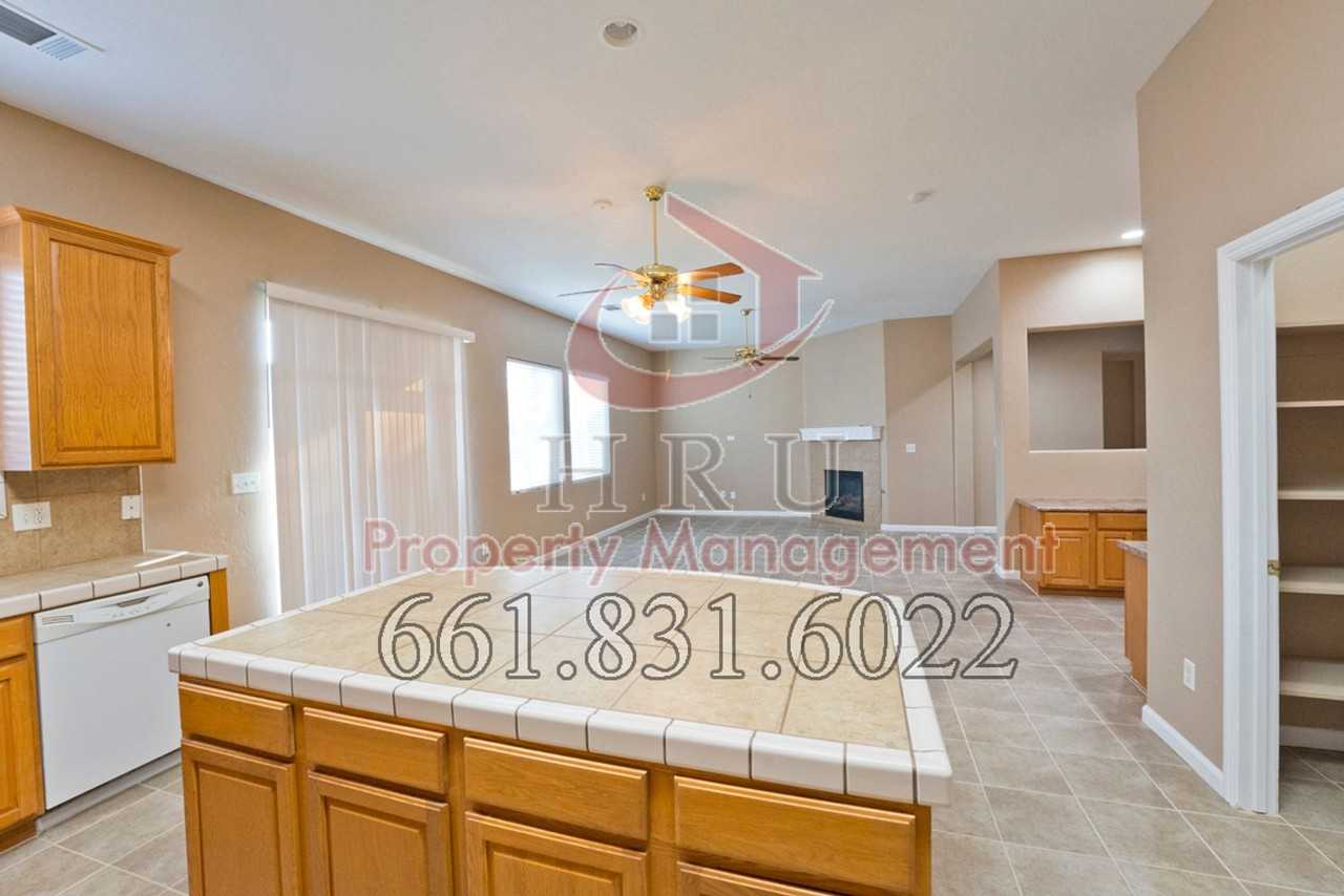 10907 Delicato Ct - Photo 5 of 24