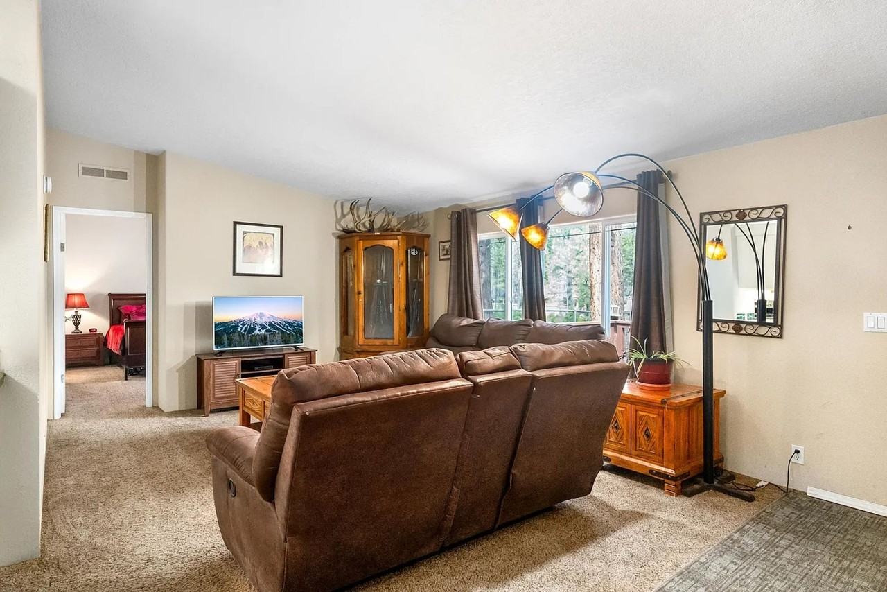 16333 Blacktail Ln - Photo 3 of 21