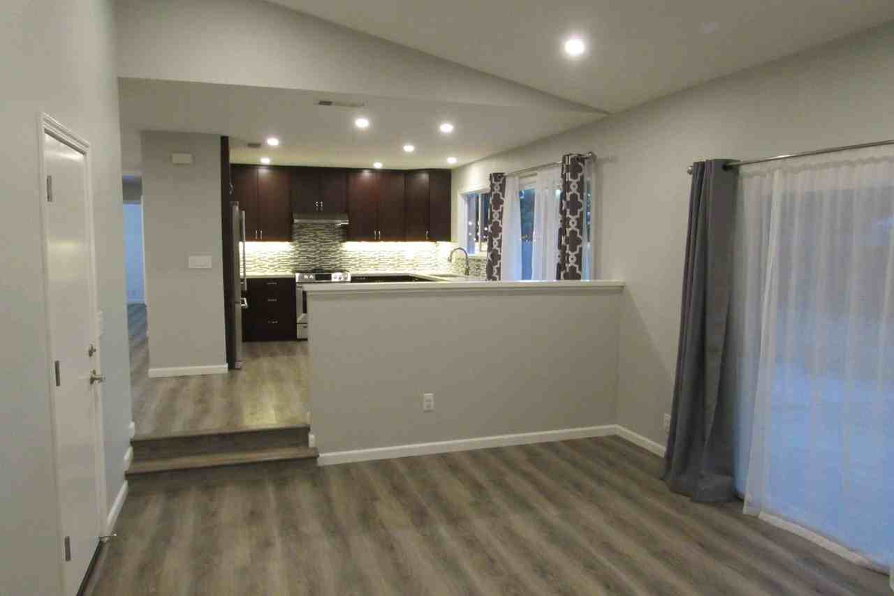 6907 Langmuir Ln - Photo 3 of 19