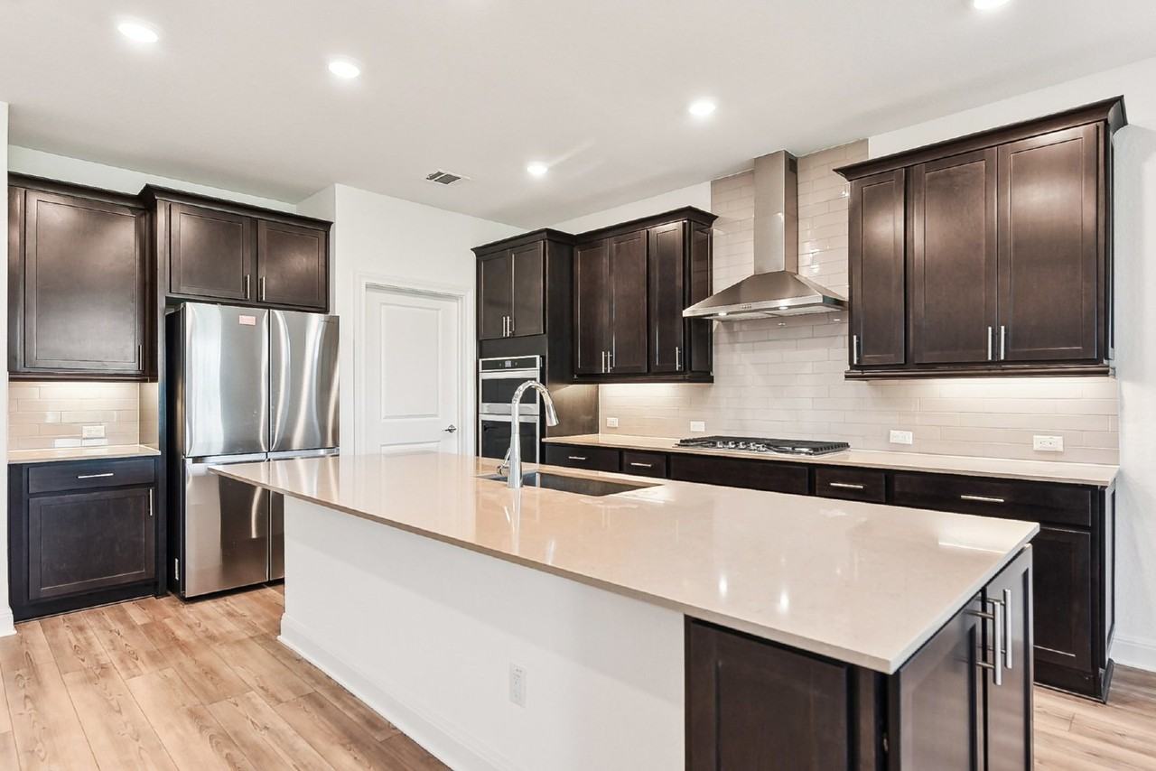 320 Fish Trap Rd - Photo 2 of 50