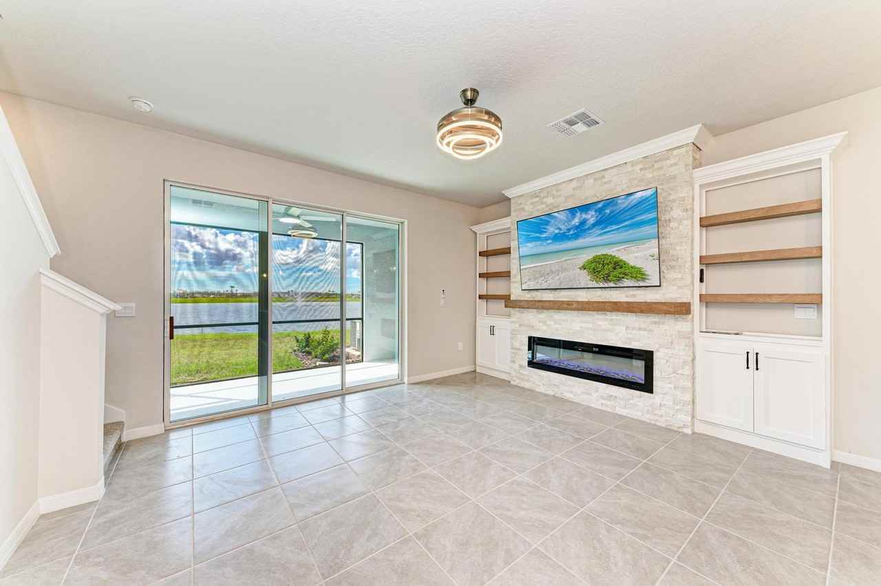 17649 Crescent Moon Loop - Photo 5 of 50