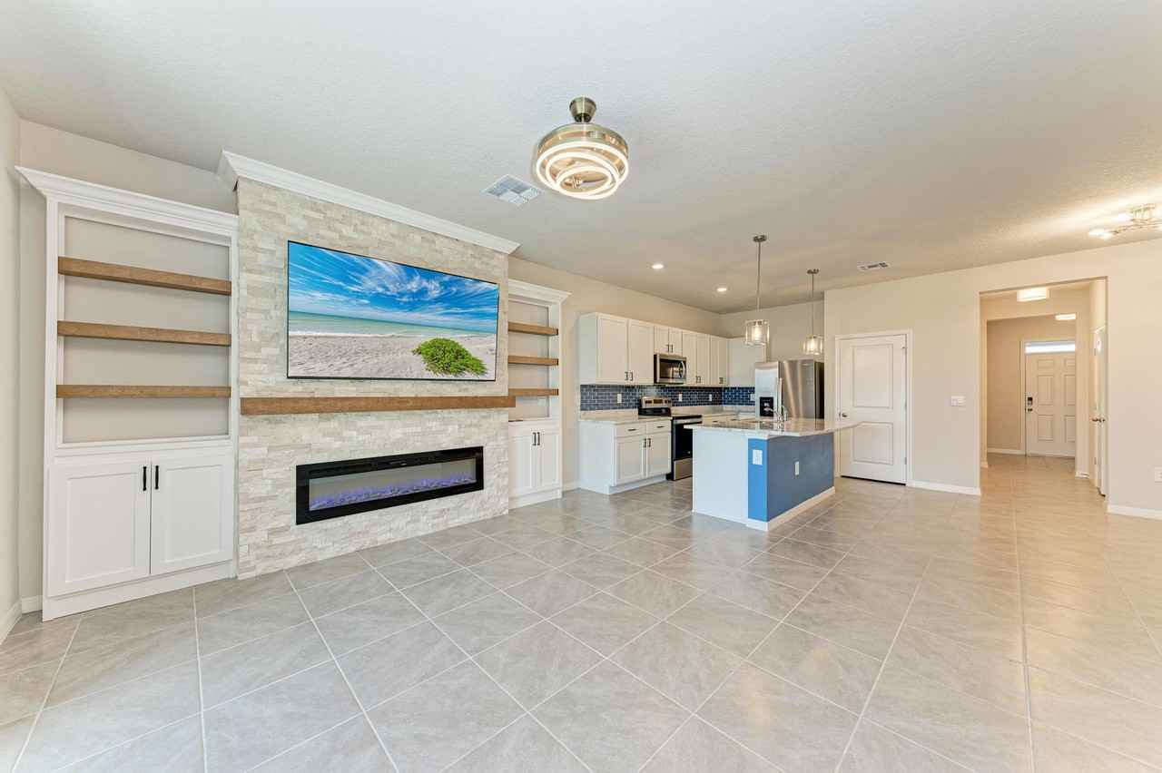 17649 Crescent Moon Loop - Photo 6 of 50