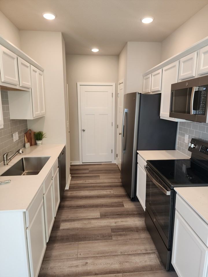 3963 Ne 2nd Ln #NA - Photo 3 of 9